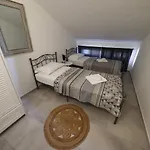 Rosso Apartman