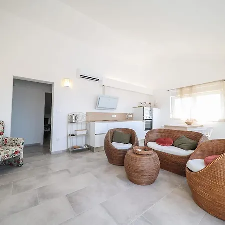Rosso Apartment